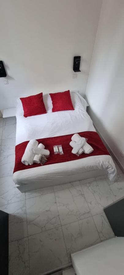 4 sTUDIOS DANS LE MEME IMMEUBLE Cannes Exterior foto
